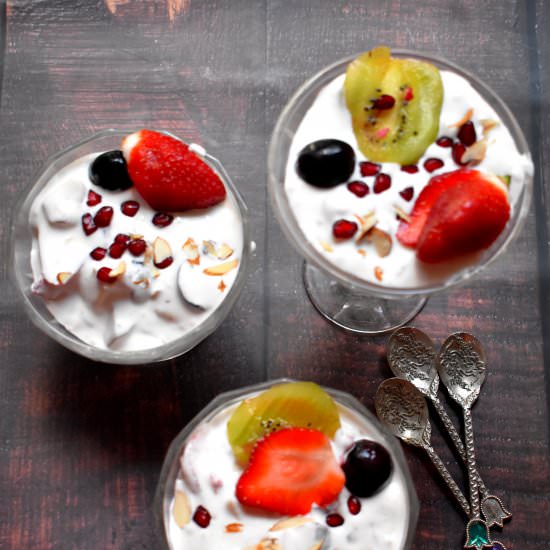 Fruit Cream /Fruit salad with cream