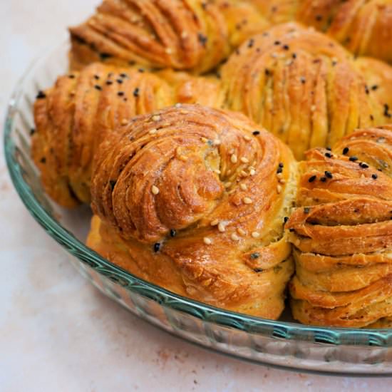 chinese flower bread rolls