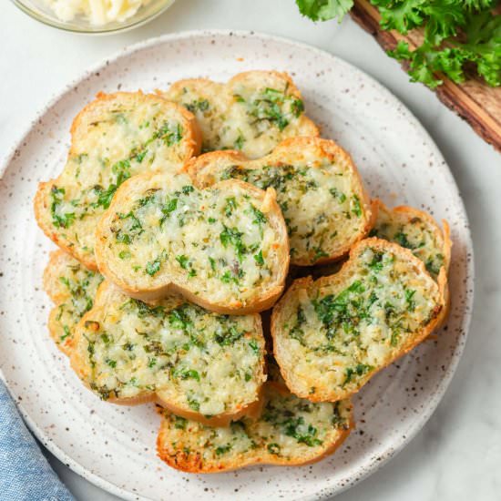 crispy air fryer garlic bread