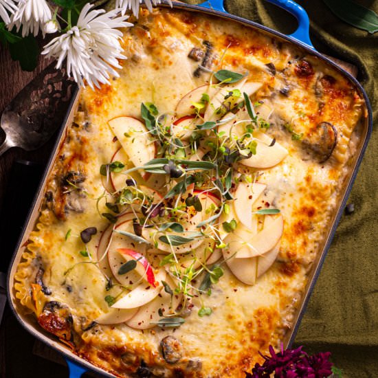 Apple Cheddar Lasagna