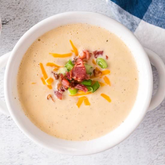Instant Pot Cauliflower Soup