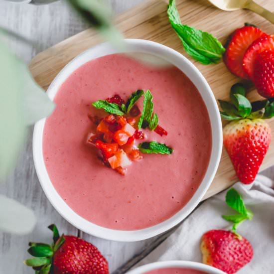 Cold Strawberry Soup