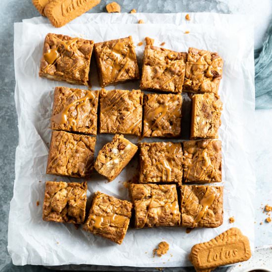 Biscoff Stuffed Blondies