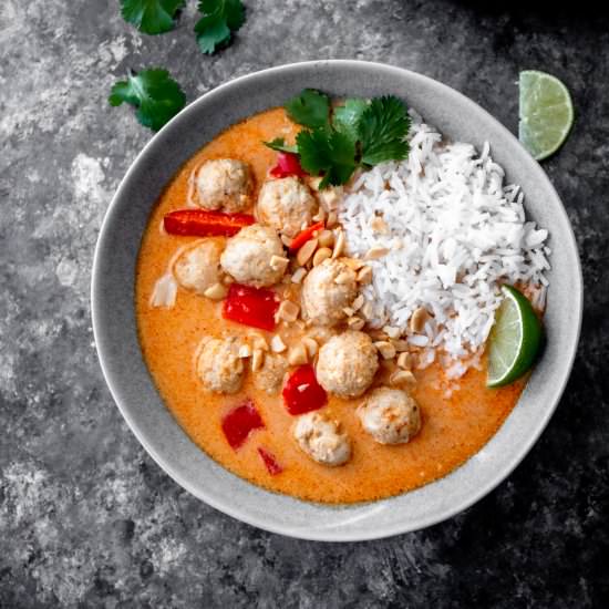 Thai Chicken Meatballs in Curry