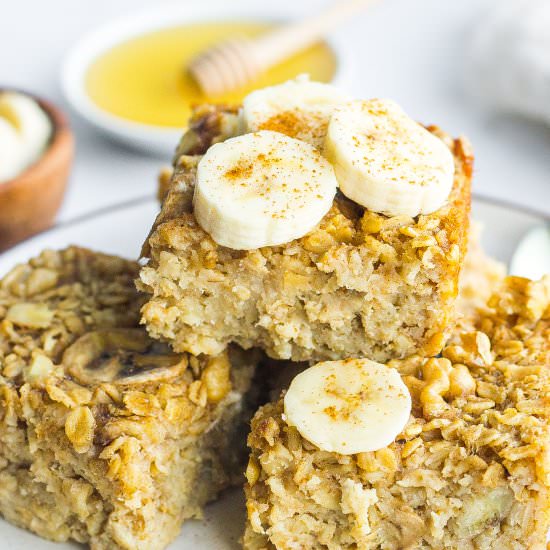 Healthy Banana Baked Oatmeal