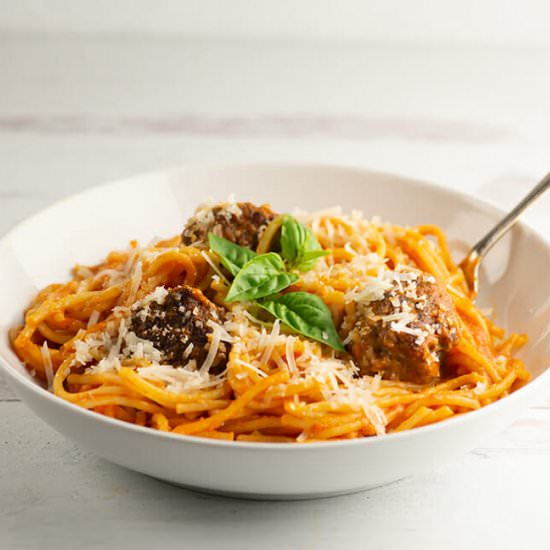 One Pot Spaghetti and Meatballs!
