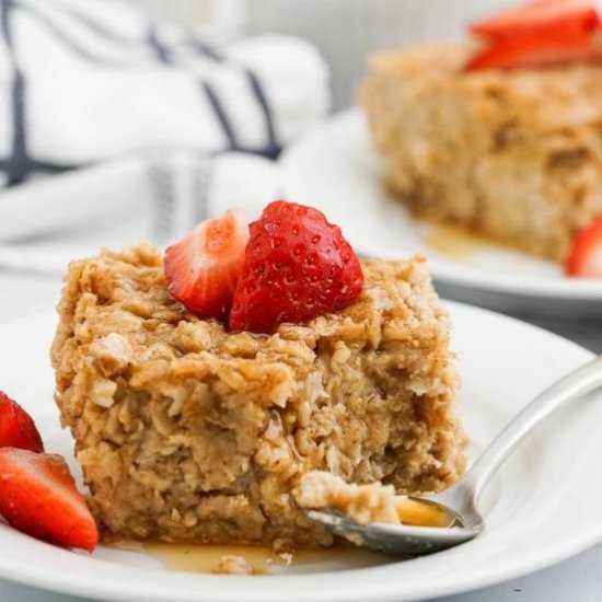 Easy Vanilla Protein Baked Oats