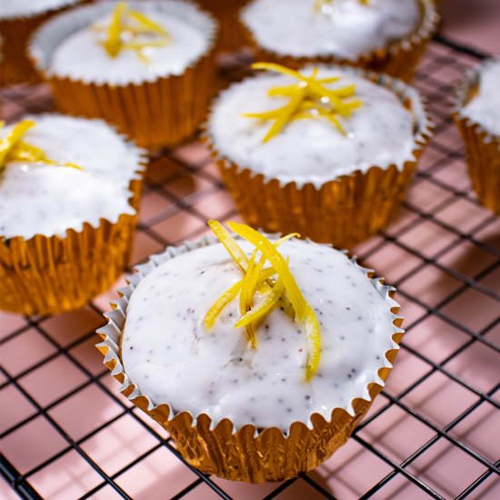 Lemon Poppy Seed Spelt Cupcakes