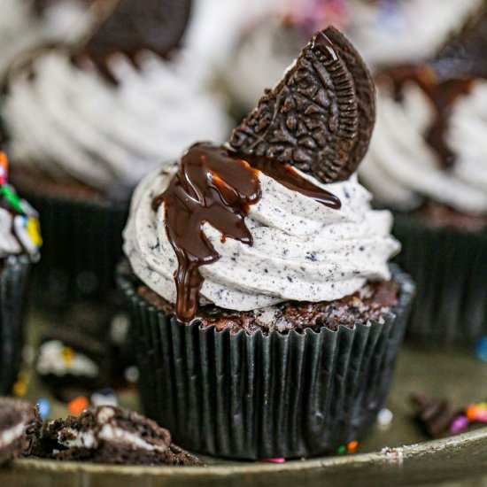 Ultimate Oreo Cupcakes