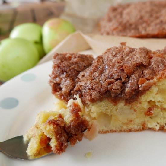 Cinnamon Apple Cake