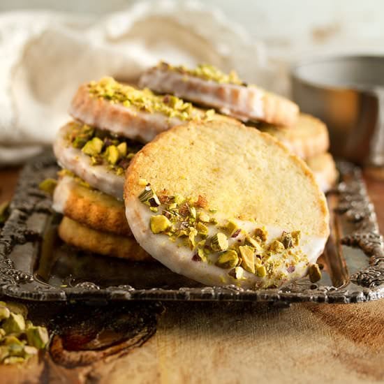 Pistachio Vegan Shortbread Cookies