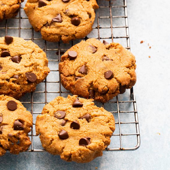 Almond Flour Peanut Butter Cookies