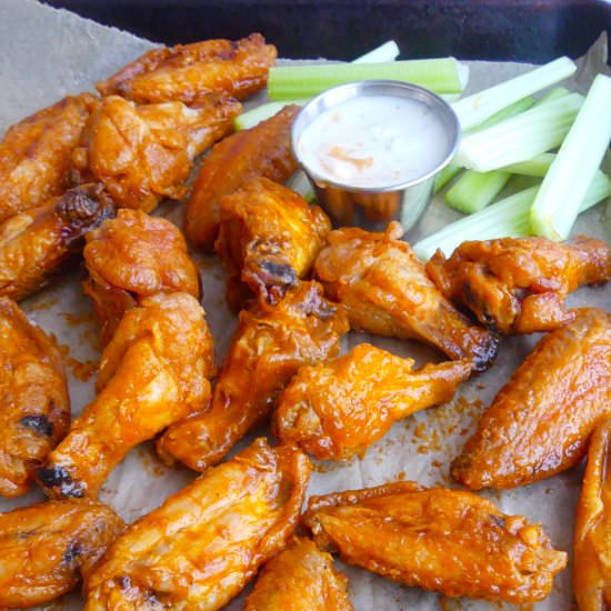 Easy Crispy Baked Buffalo Wings