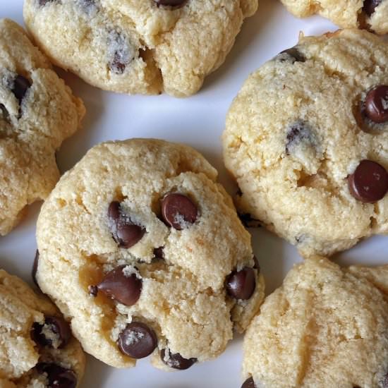 Low Sugar Chocolate Chip Cookies