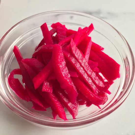 Middle Eastern Pink Pickled Turnips