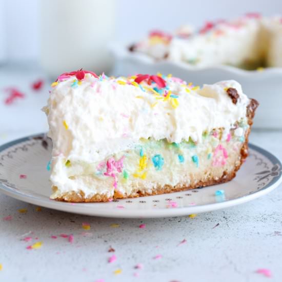 Easy Keto Coconut Cream Pie