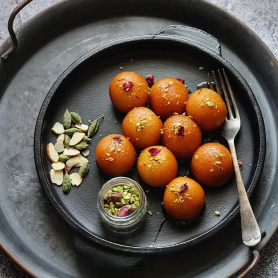 suji gulab jamun