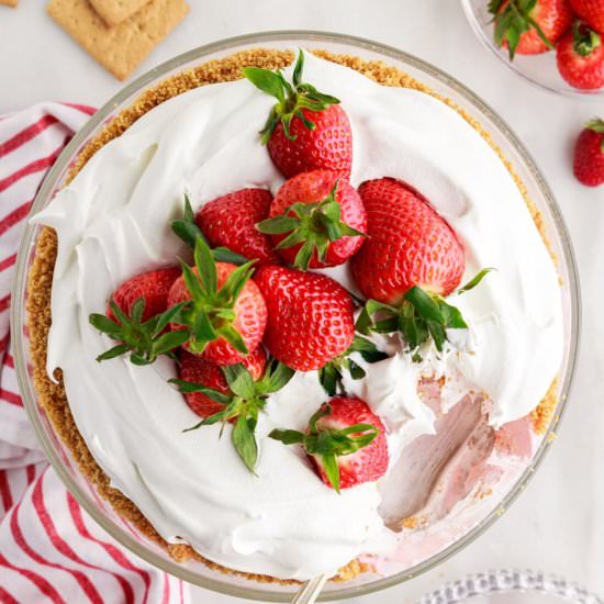 Strawberry Lasagna Trifle