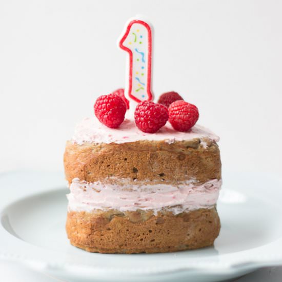 Healthy first birthday cake