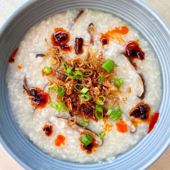 Mushroom Congee (Rice Porridge)
