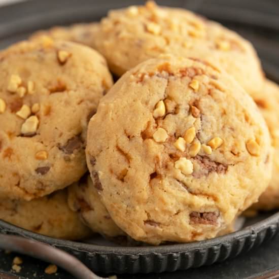 Peanut Butter Butterfinger Cookies