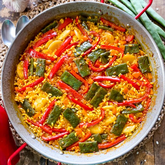 Authentic Spanish Vegetable Paella