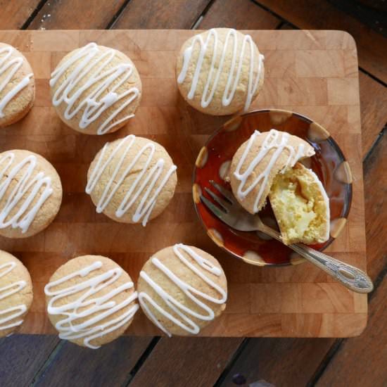 Little Apple Cakes