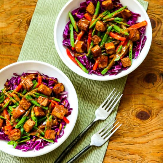 Cabbage Bowl with Tofu and Peanut S