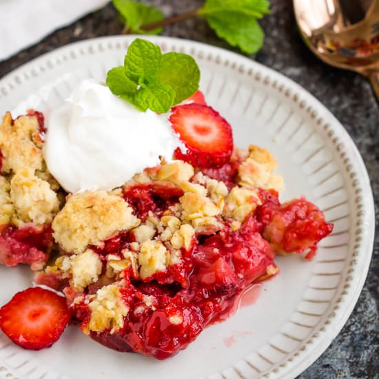 Strawberry Crisp (Crumble) w/ Oats