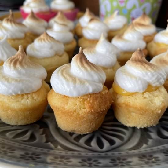 Gluten-Free Lemon Meringue Cupcakes