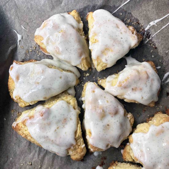 Petitie Vanilla Scones – Copycat