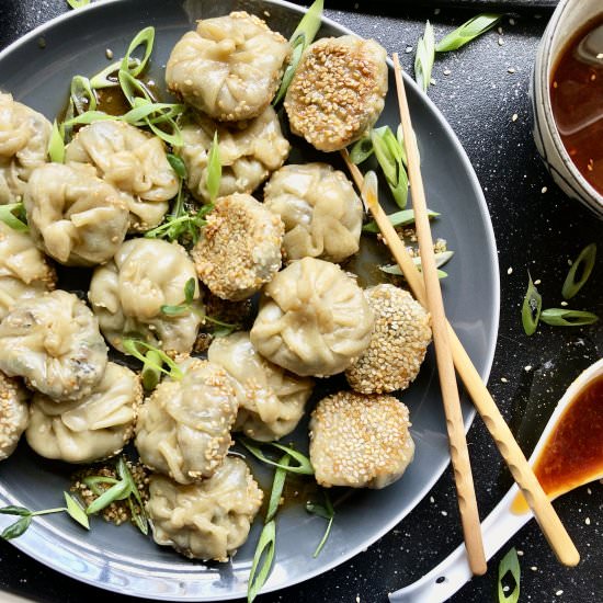 mushroom dumplings & homemade sauce