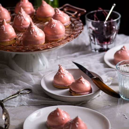 Strawberry Marshmallow Cookies
