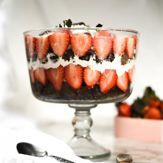 Vegan Strawberry Brownie Trifle