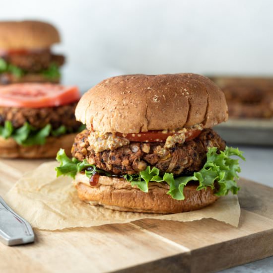 Smoky Black Bean-Jackfruit Burgers