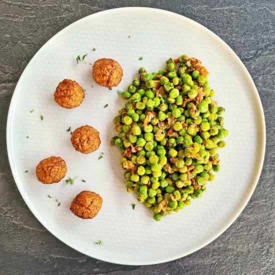 Green Peas with Crispy Fried Onions