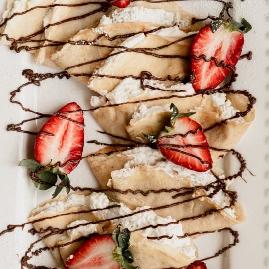 Crepes with Strawberries and Cream