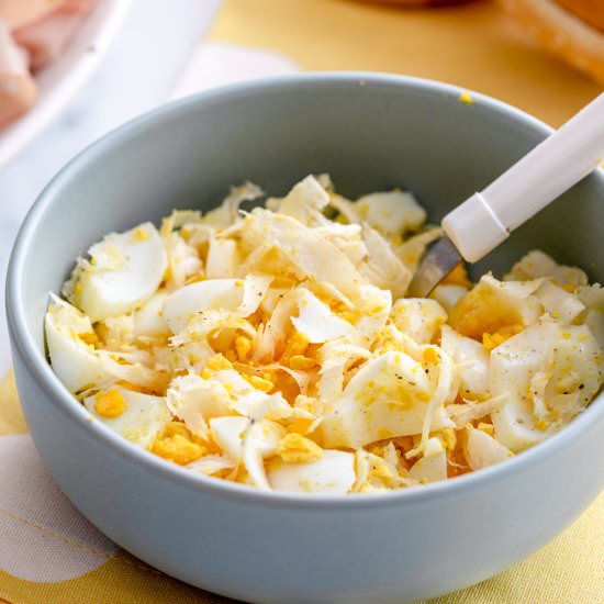 Horseradish Egg Salad