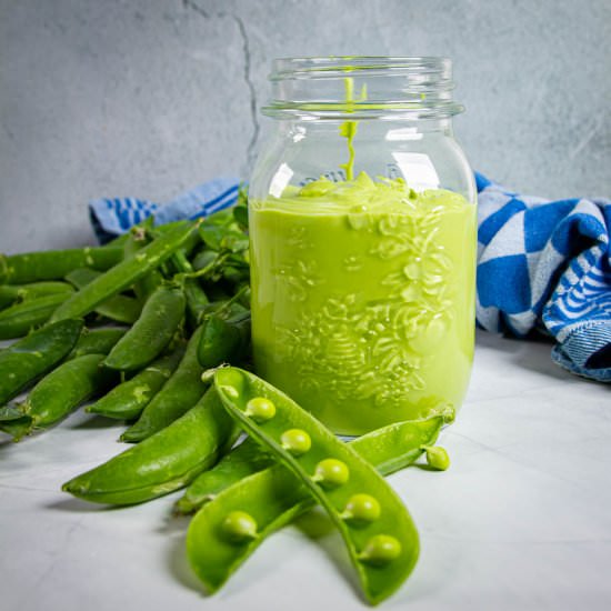 Super Easy Sweet Pea Puree