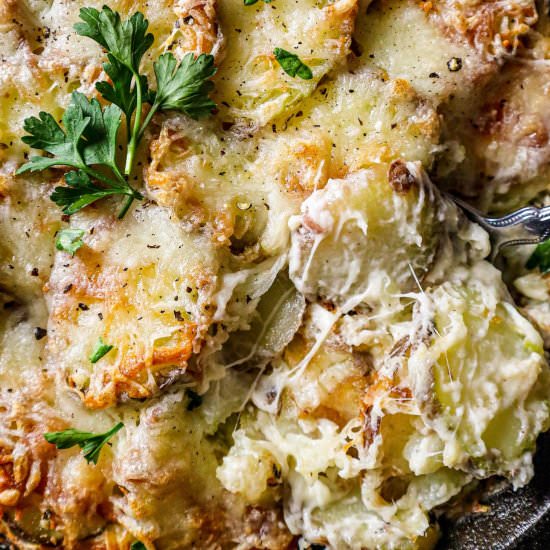 3-Cheese Scalloped Potatoes