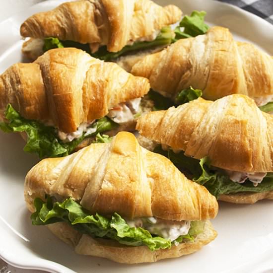 Creamy Veggie Croissants