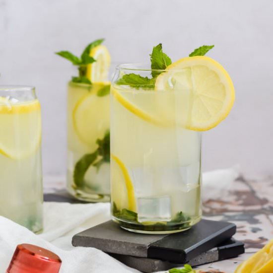 Skinny Lemonade Mojito