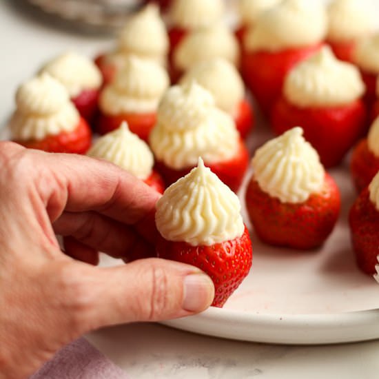 No Bake Strawberry Cheesecake Bites