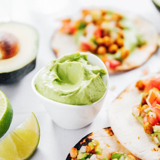 5 Minute Avocado Crema