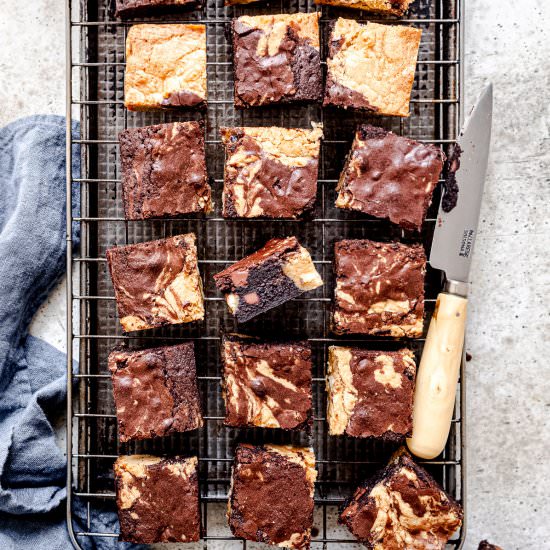 Homemade Easy Brownie Blondies