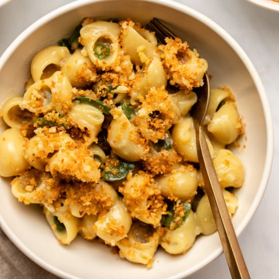 ONE POT VEGAN JALAPEÑO MAC & CHEESE