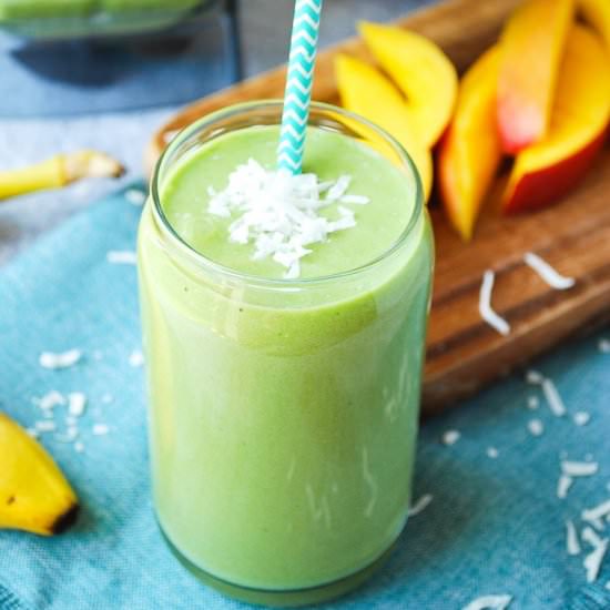 Tropical Island Green Smoothie