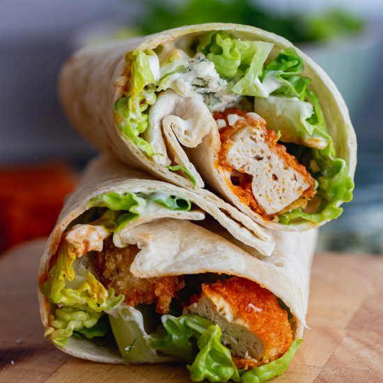 buffalo tofu wraps with blue cheese