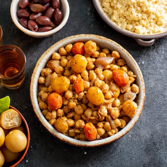 Vegan chickpeas with Moroccan spice