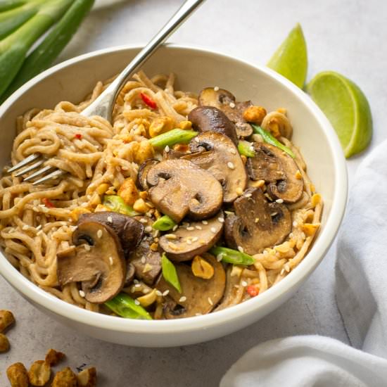 Satay Noodles with mushrooms